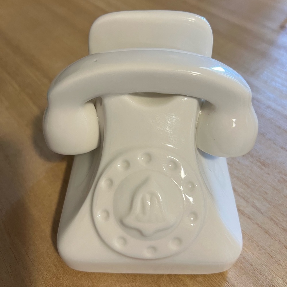 Jonathan Adler Smartphone Docking Station Porcelain High-Gloss White Finish - Picture 4 of 9